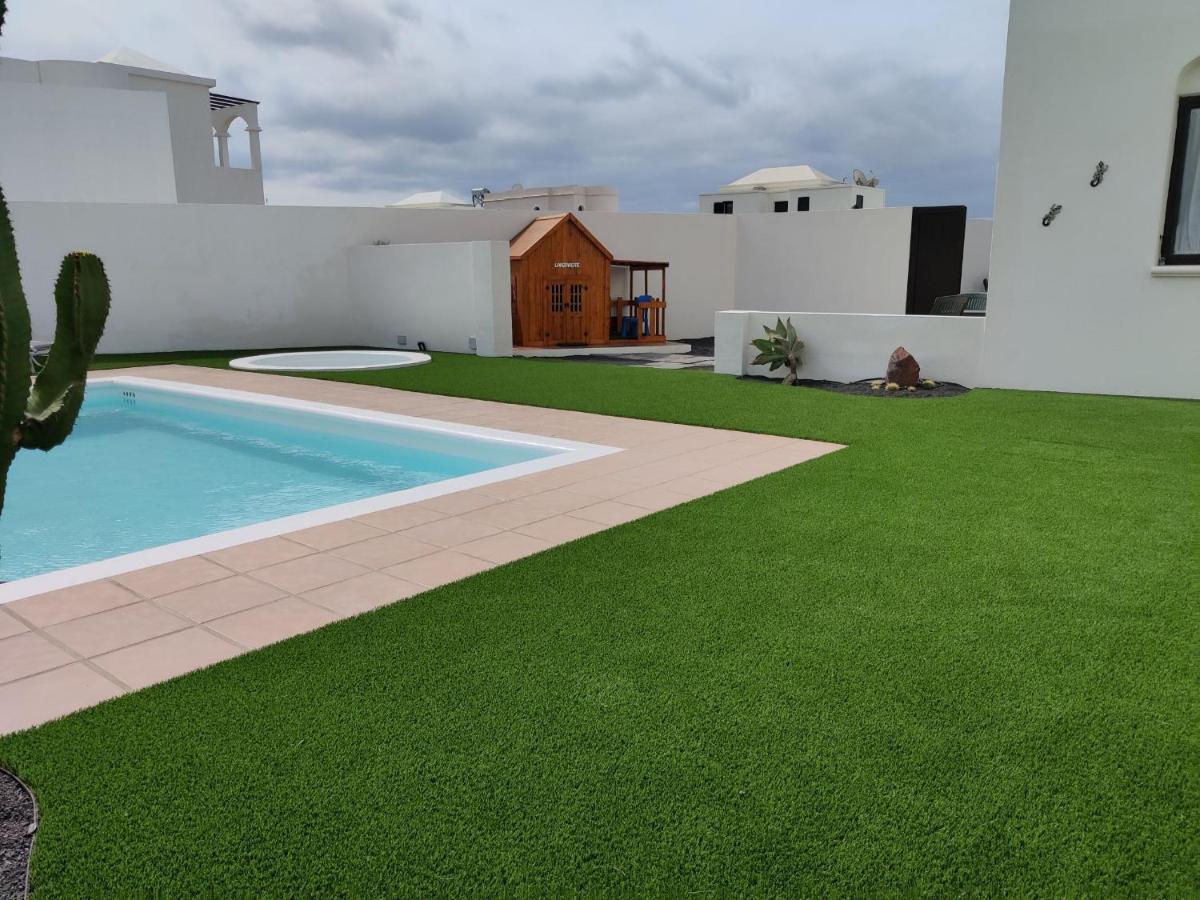 Villa Lanzarote Deluxe & Spa Pool Playa Blanca  Exterior photo