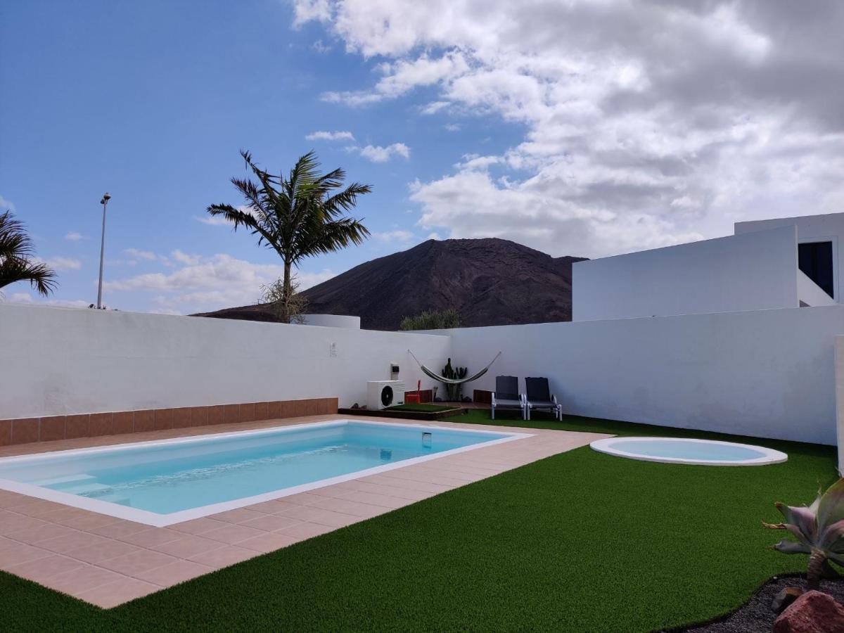 Villa Lanzarote Deluxe & Spa Pool Playa Blanca  Exterior photo